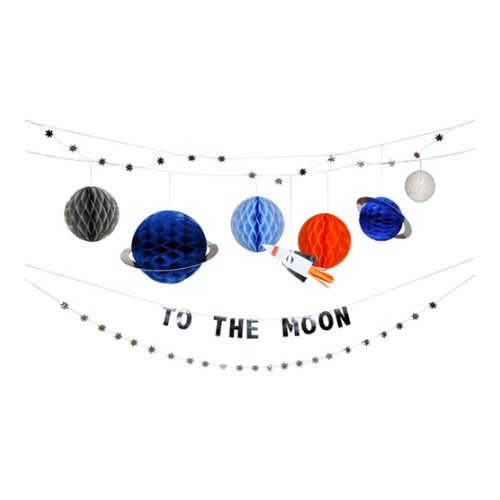 To the Moon Garland