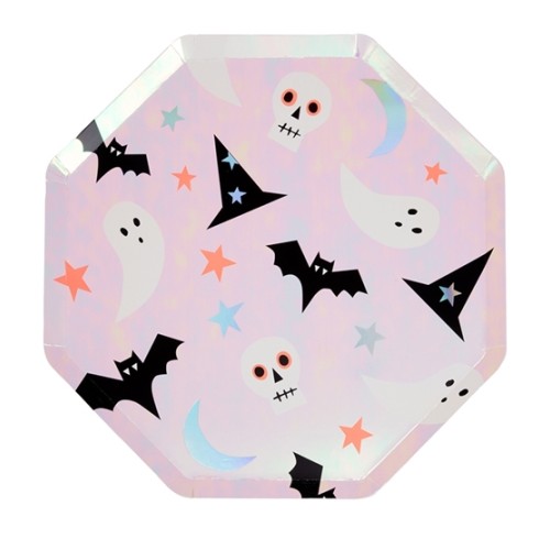 8 Dinner Plates with Hallween Characters